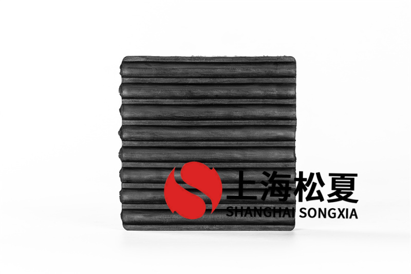 生產(chǎn)的橡膠<a href='http://m.v1614.cn' target='_blank'><u>減震器</u></a>特點(diǎn)有哪些方面？